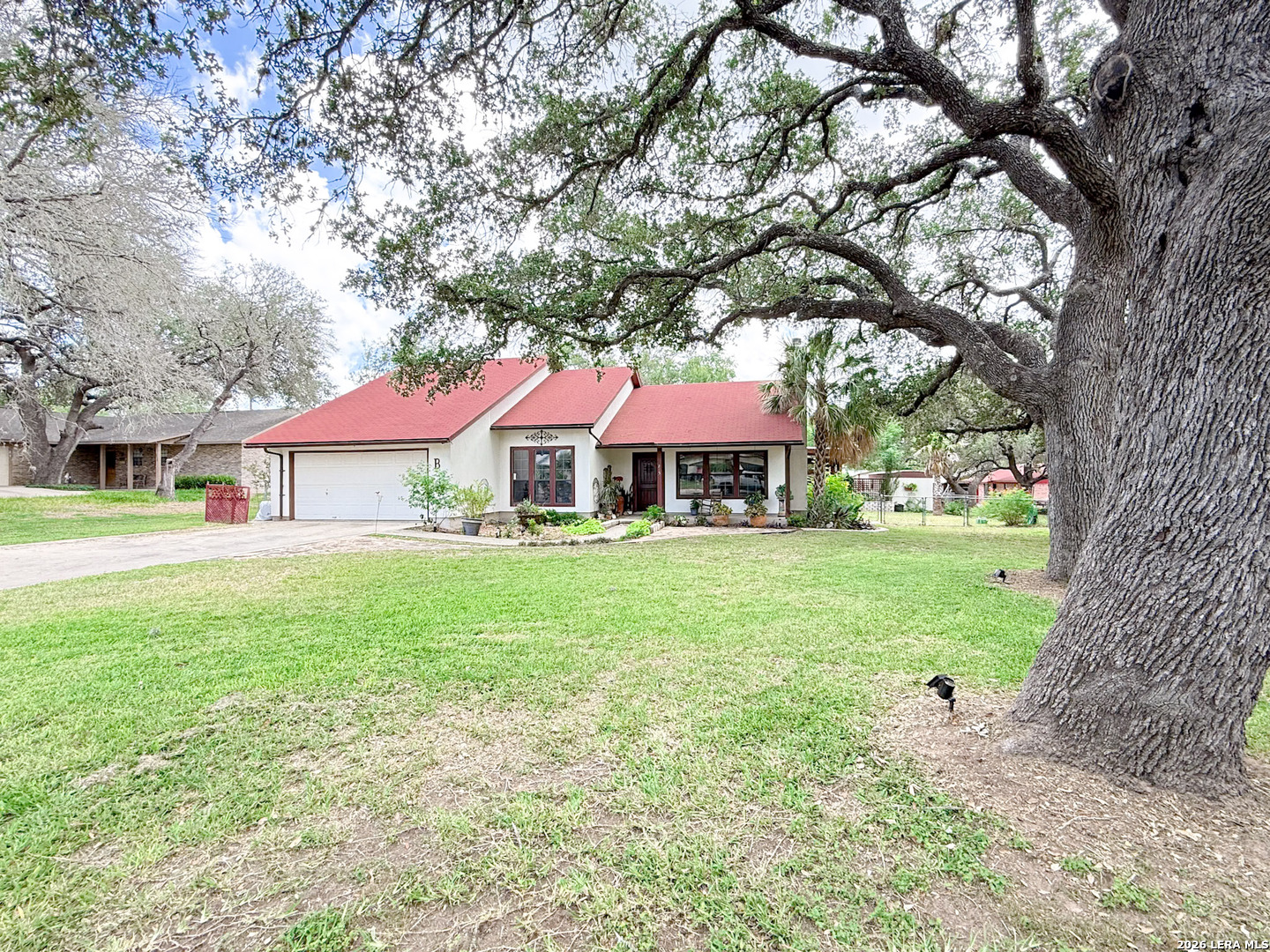 215 SOLLOCK DR
