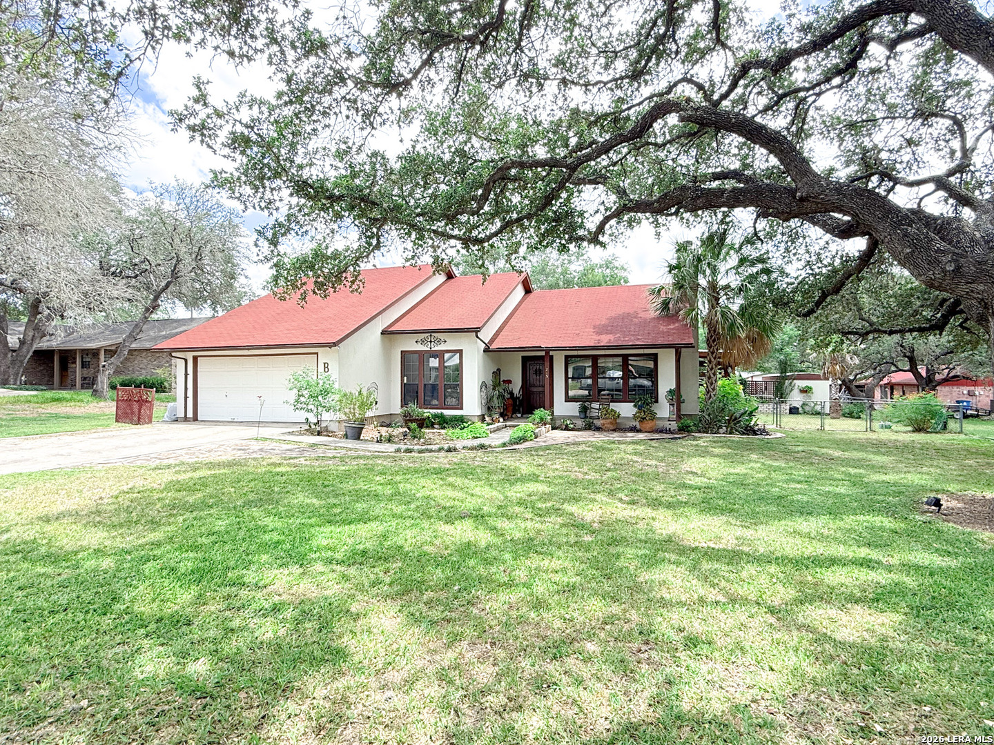 215 SOLLOCK DR