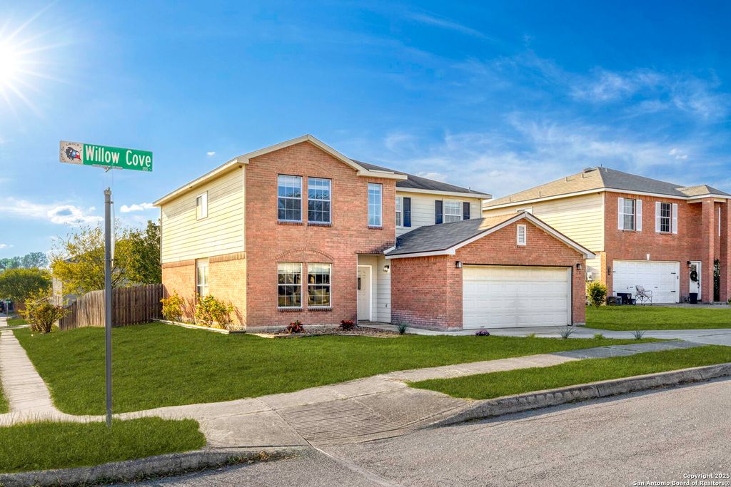 Photo of 117 Willow Cove, Cibolo, TX 78108 (MLS # 1924999)