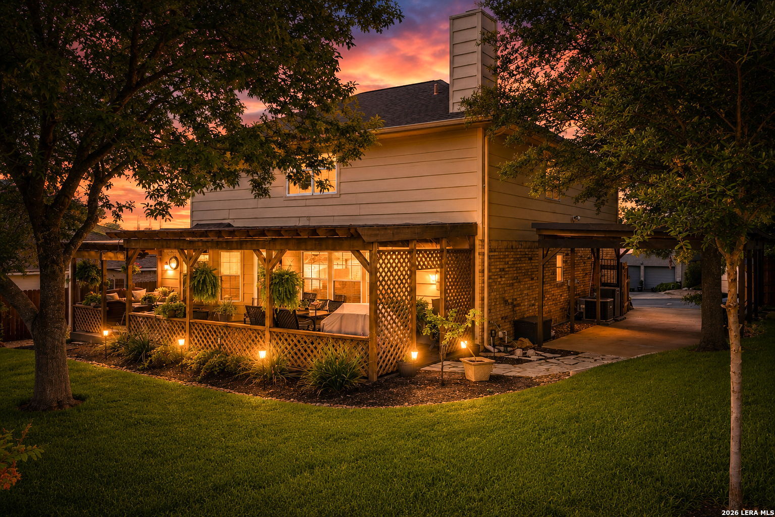 915 Amberstone