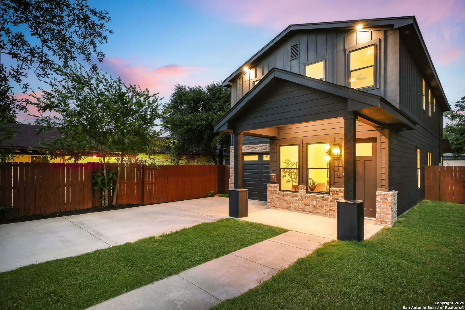 118 San Antonio Blvd