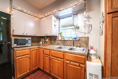 Tiny photo for 606 S San Horacio Ave, San Antonio, TX 78237 (MLS # 1899024)