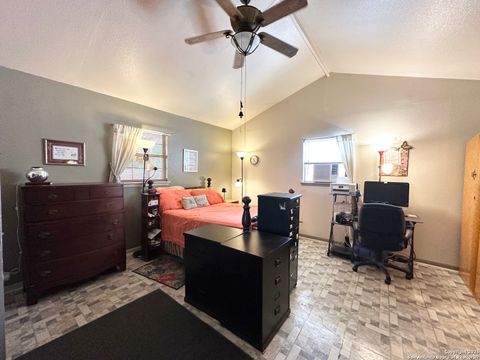 Tiny photo for 606 S San Horacio Ave, San Antonio, TX 78237 (MLS # 1899024)