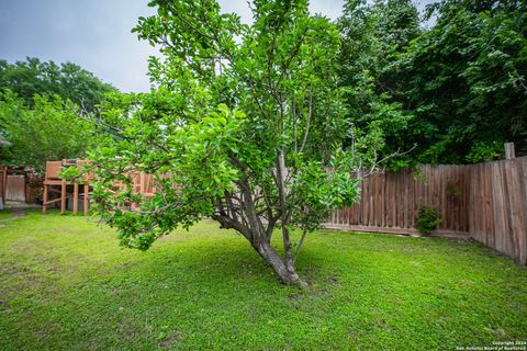 Tiny photo for 606 S San Horacio Ave, San Antonio, TX 78237 (MLS # 1899024)