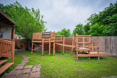 Tiny photo for 606 S San Horacio Ave, San Antonio, TX 78237 (MLS # 1899024)