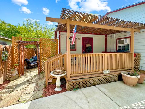 Tiny photo for 606 S San Horacio Ave, San Antonio, TX 78237 (MLS # 1899024)