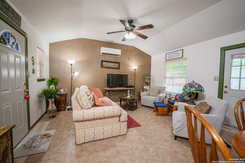 Tiny photo for 606 S San Horacio Ave, San Antonio, TX 78237 (MLS # 1899024)