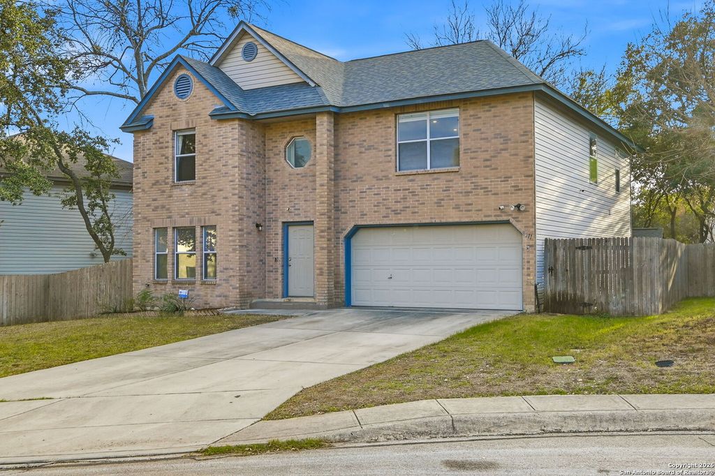 Photo of 8211 Maverick Ridge Dr, San Antonio, TX 78240 (MLS # 1934828)