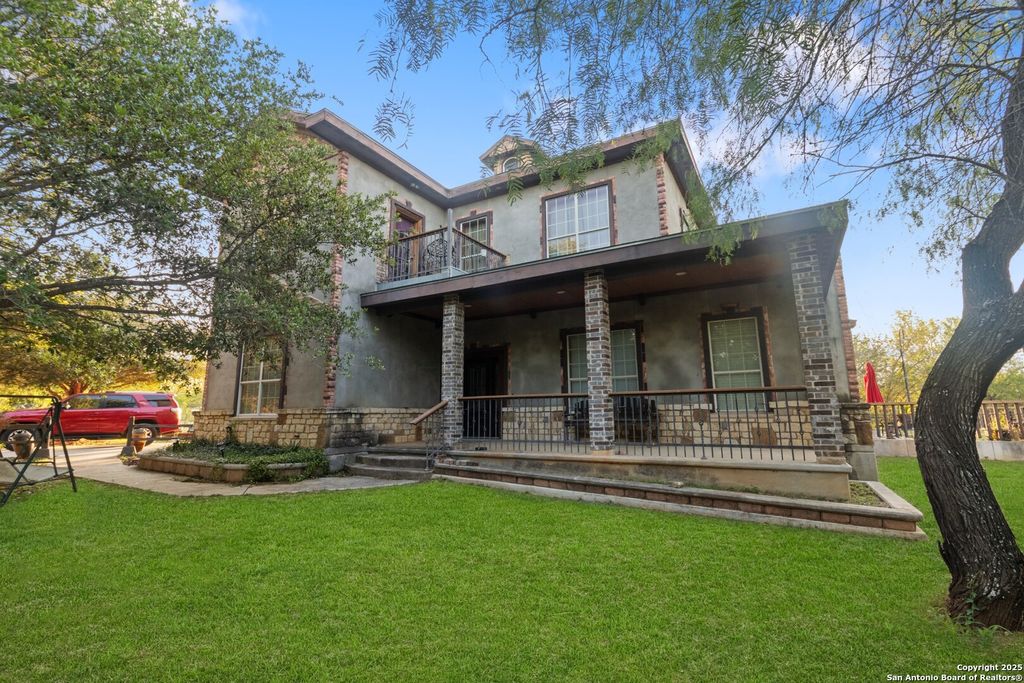 Photo of 19590 LEAL RD, San Antonio, TX 78221 (MLS # 1857974)