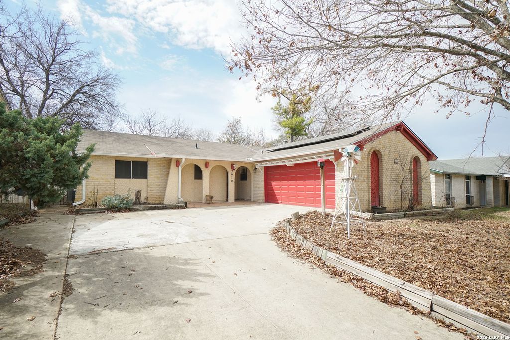 Photo of 7610 Meadow Green, San Antonio, TX 78251 (MLS # 1940280)