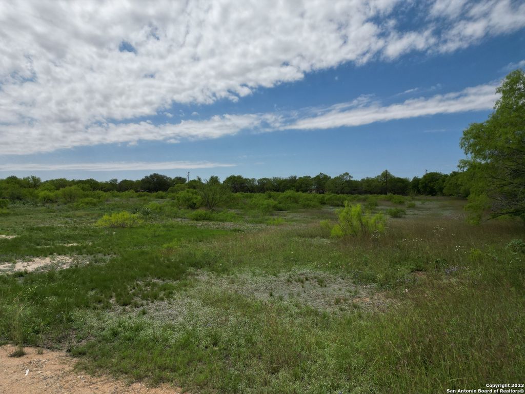 Photo of 2020 Goeth Rd, San Antonio, TX 78221 (MLS # 1815737)