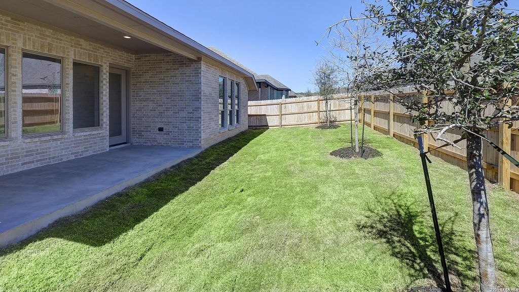 Photo of 140 Merry Calf Lane, Boerne, TX 78006 (MLS # 1927964)
