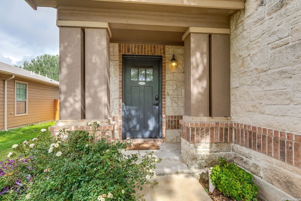 Photo of 1039 SUNDANCE FT, San Antonio, TX 78245 (MLS # 1991853)