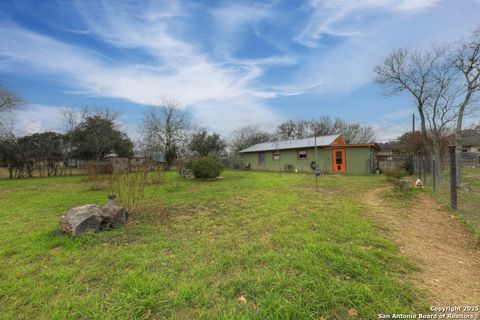 A home in Bandera