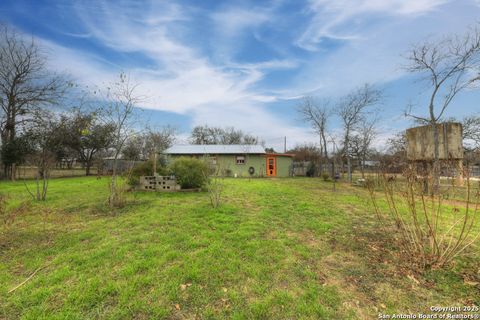 A home in Bandera