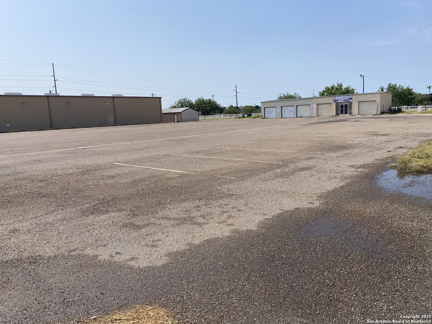 1044 W Nolana Loop