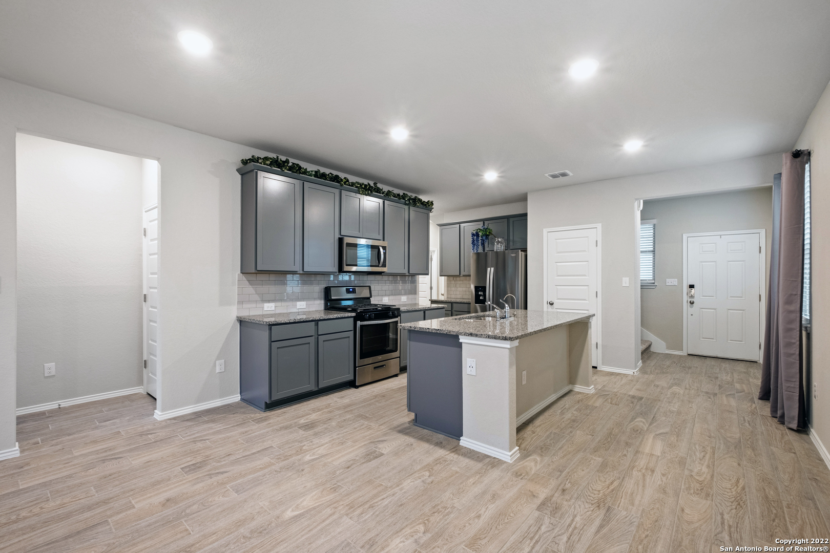 259 Kinsley Way