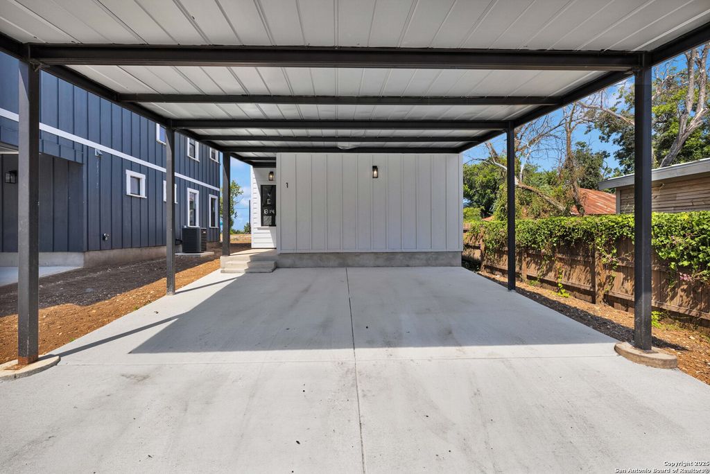 Photo of 814 N Olive #1, San Antonio, TX 78202 (MLS # 1895220)