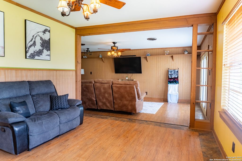 Photo of 517 East Martindale Rd, Seguin, TX 78155 (MLS # 1888007)