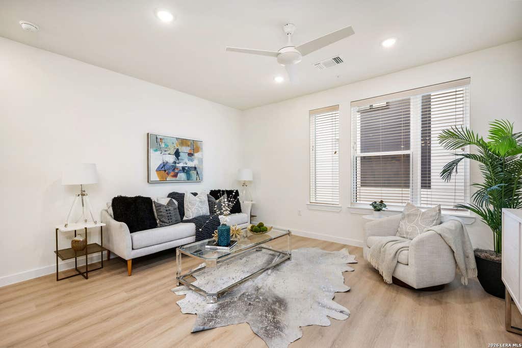 Photo of 719 E Locust 3108 #3108, San Antonio, TX 78212 (MLS # 2000495)