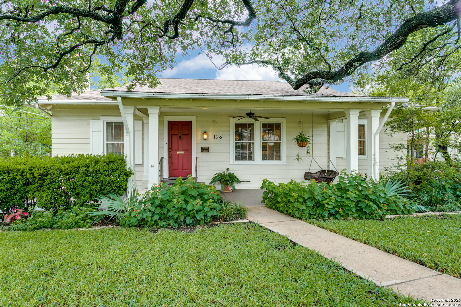 158 Laurel Heights