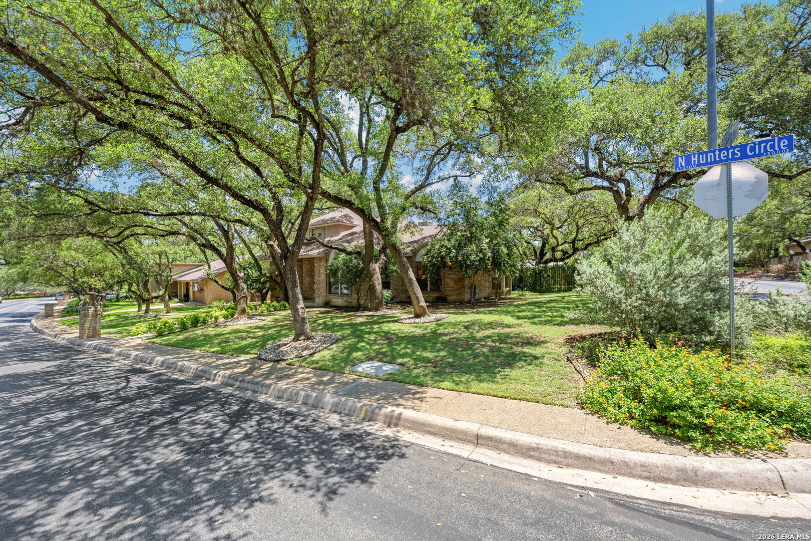 13102 N HUNTERS CIR