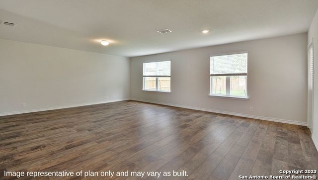 647 Sumpter Banks