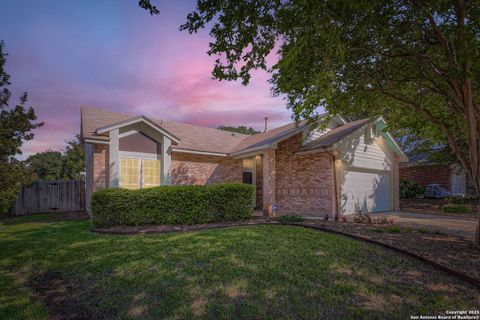 7914 Pine Manor San Antonio TX 78240