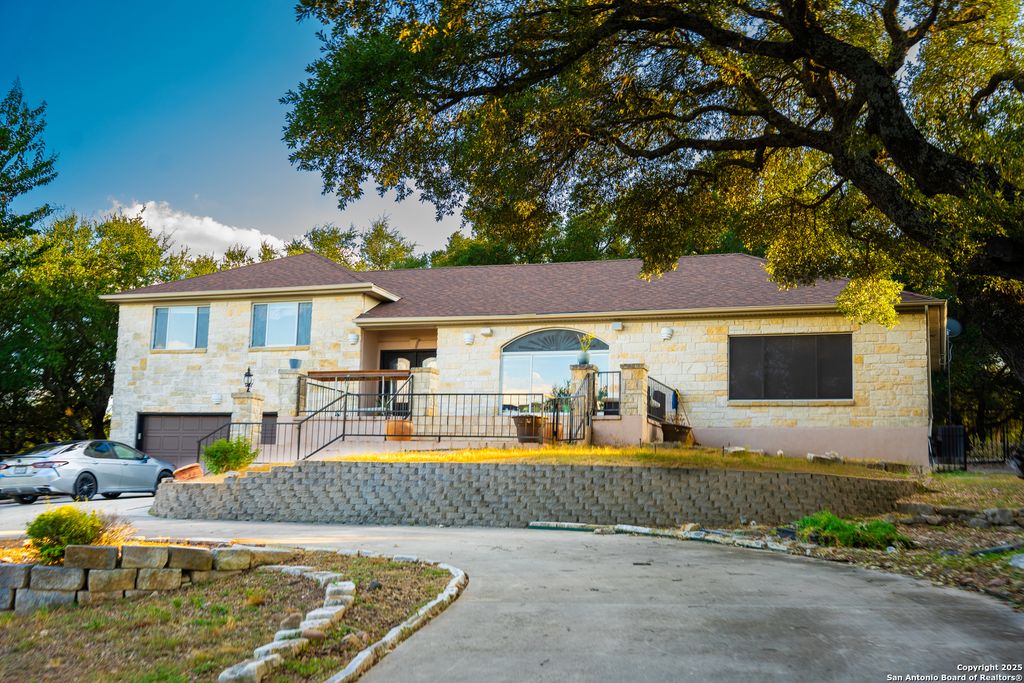 Photo of 102 SAGE, Canyon Lake, TX 78133 (MLS # 1918386)