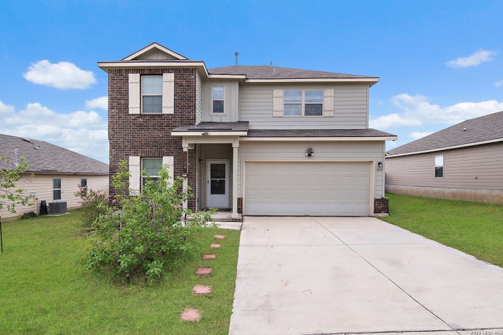 Photo 1 of 32 — 6914 Cetera, Converse, TX 78109