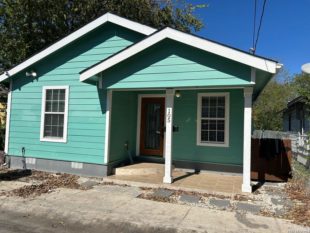 Photo of 105 El Fledo, San Antonio, TX 78210 (MLS # 1948608)