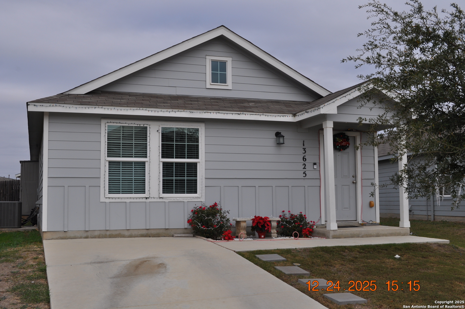 Search 13625 Foal Cove