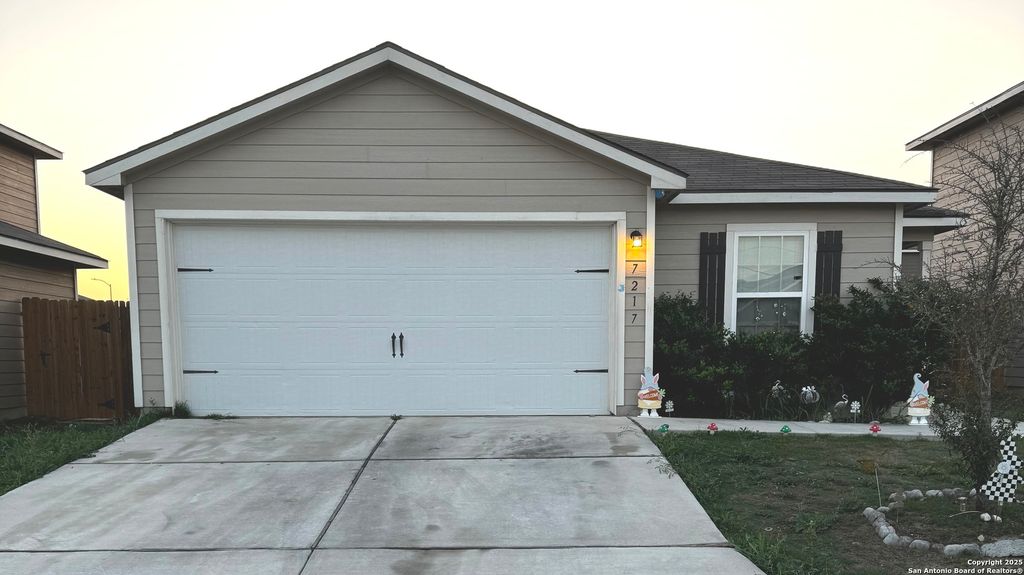 listing image 0