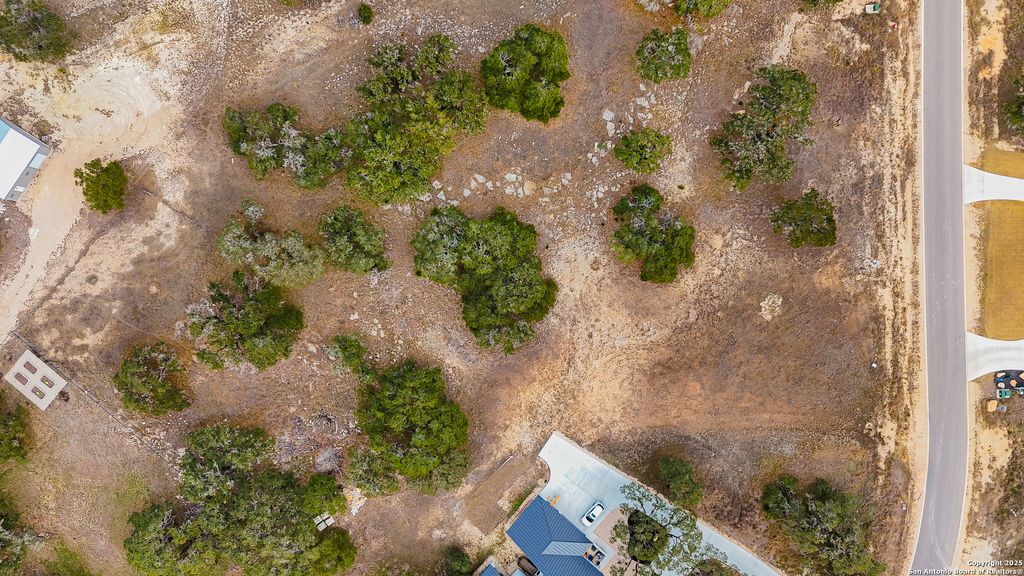 Photo of 978 Maximino Ridge Rd, Bulverde, TX 78163 (MLS # 1709984)