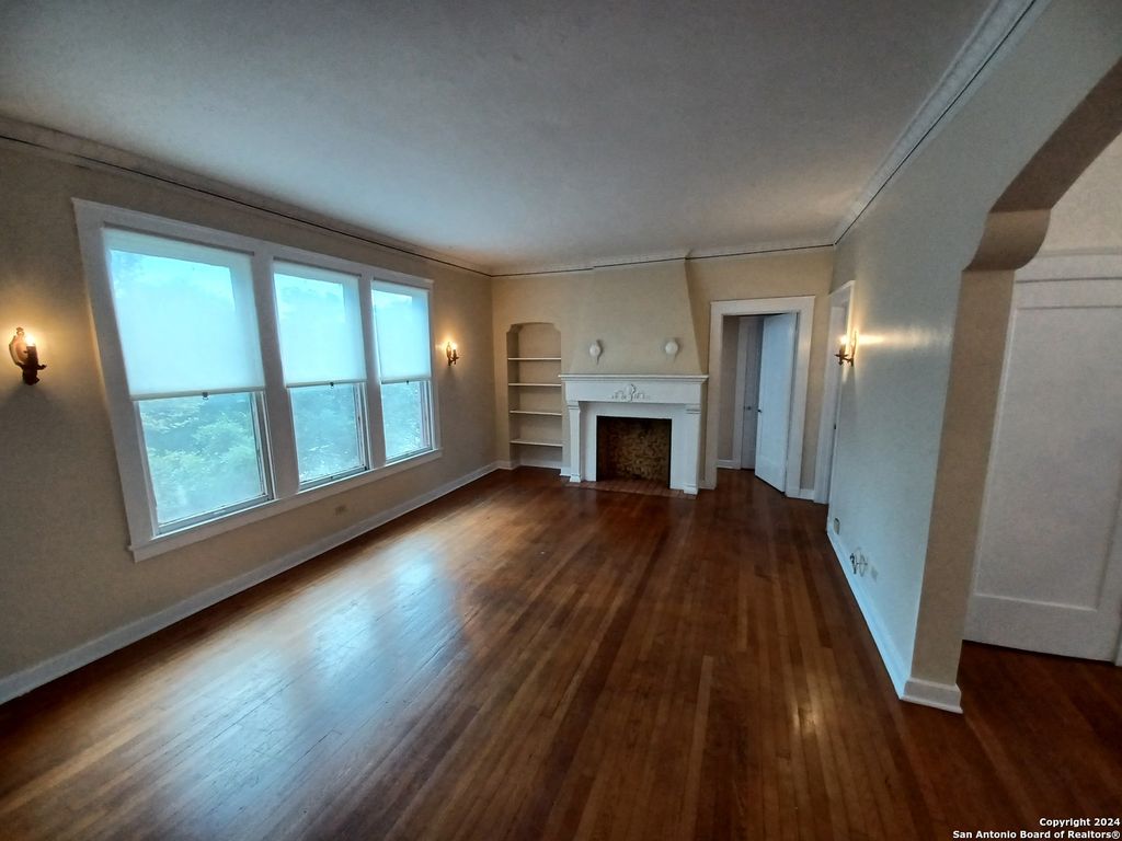 Photo of 219 W Magnolia Ave H #H, San Antonio, TX 78212 (MLS # 1954951)