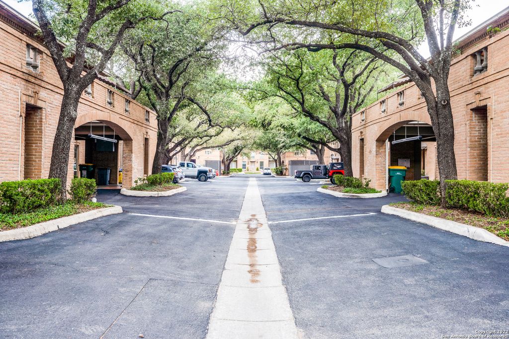 Photo of 7711 BROADWAY 27C #27C, San Antonio, TX 78209 (MLS # 1958962)