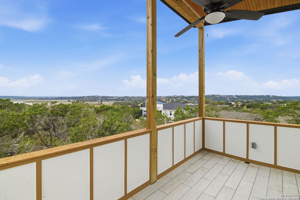 Photo of 1571 Lakeshore, Canyon Lake, TX 78133 (MLS # 1927267)