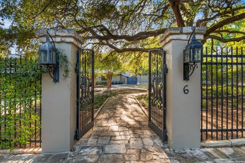 Property photo of 6 Lazy Lane, San Antonio, TX 78209