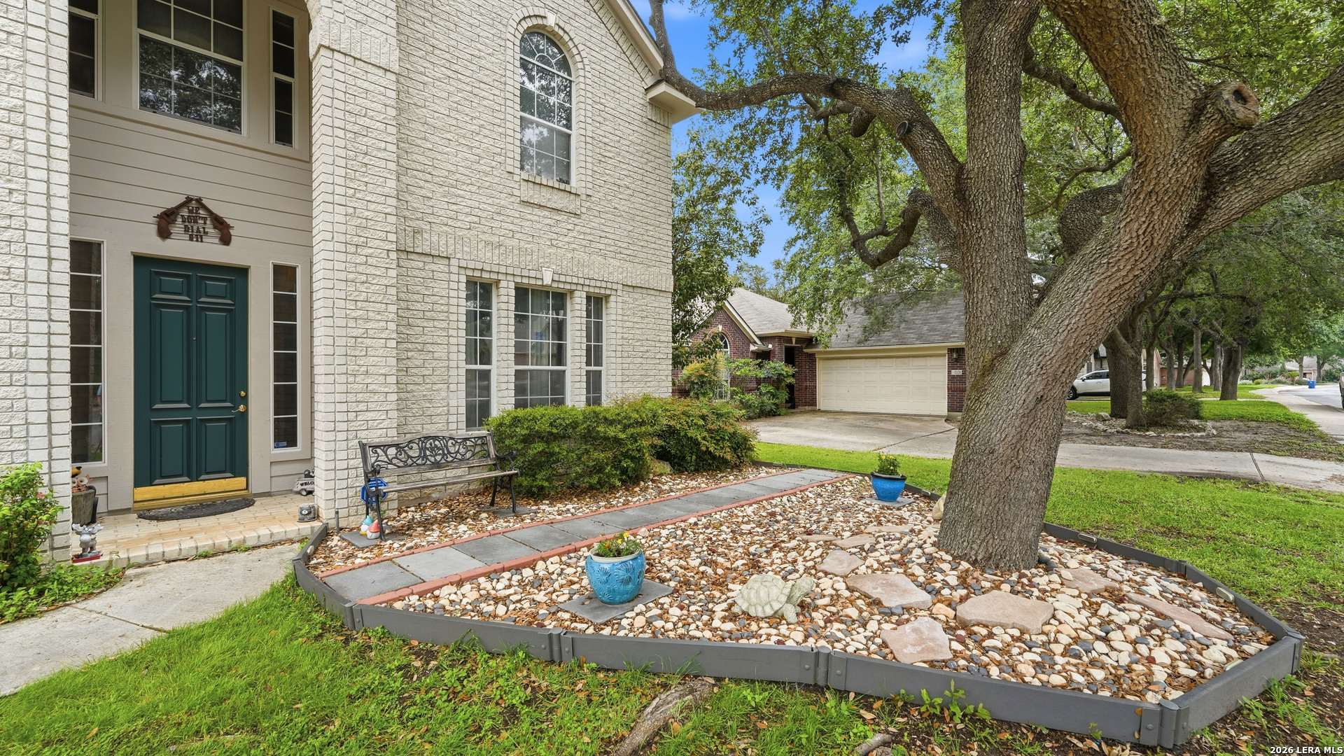 15402 Fall Place