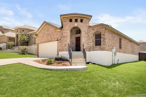 13706 trailside Live Oak TX 78233