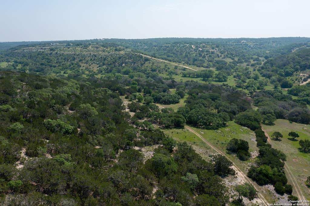 Photo of 140 Twin Springs Rd N, Kerrville, TX 78028 (MLS # 1804377)