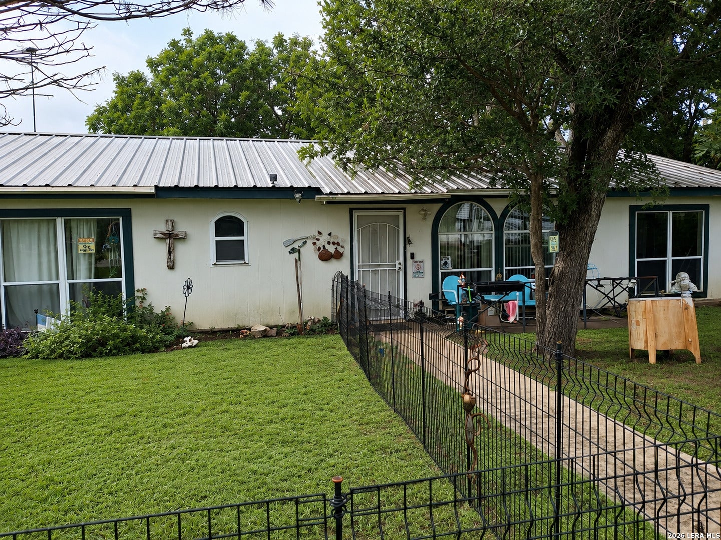 8000 County Road 404