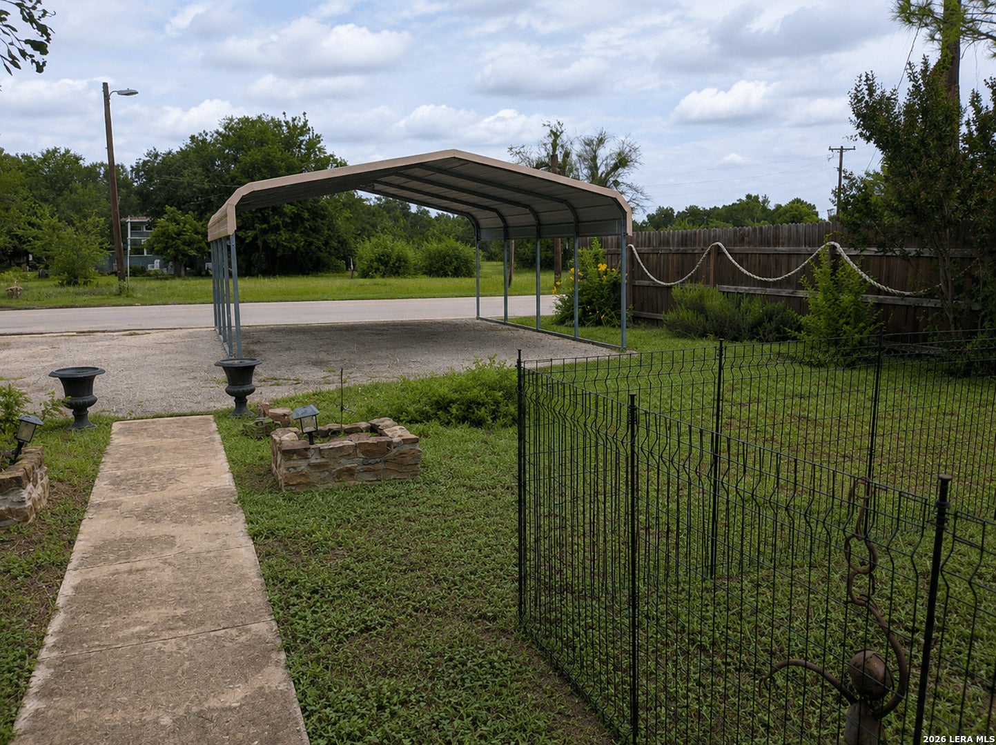 8000 County Road 404