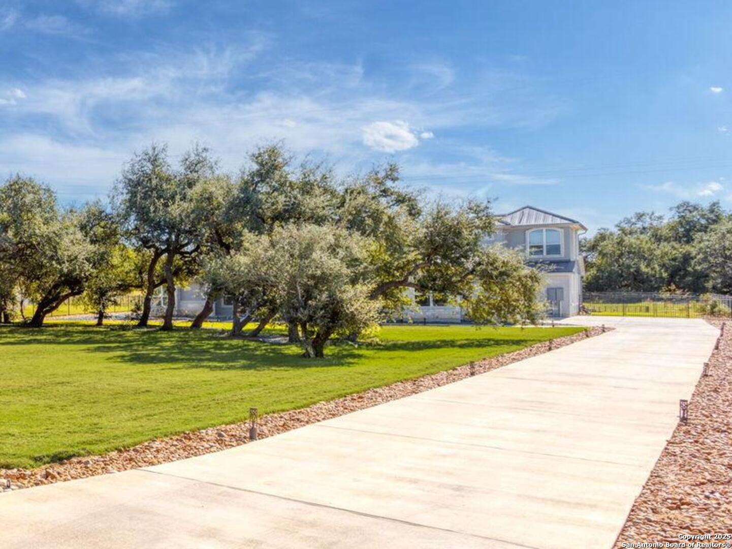 795 MAXIMINO RIDGE RD