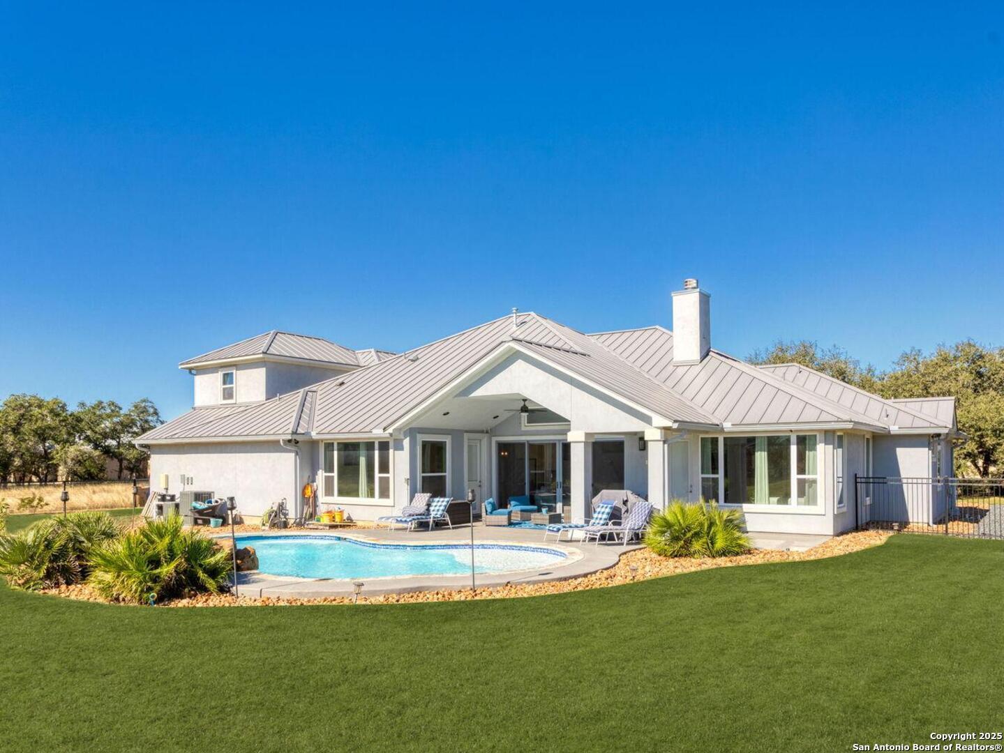 795 MAXIMINO RIDGE RD