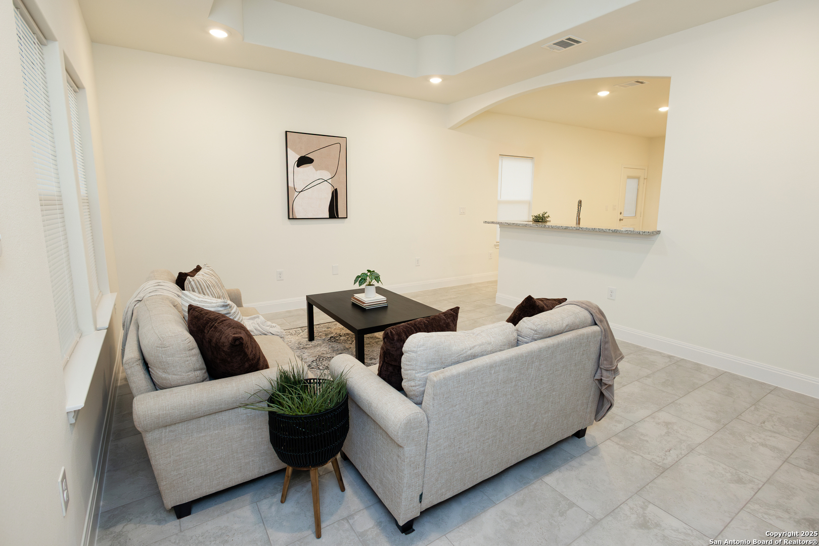 1531 W Ridgewood Ct