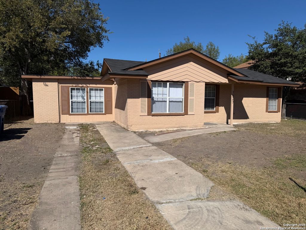 Photo of 7527 Stagecoach, San Antonio, TX 78227 (MLS # 1921054)
