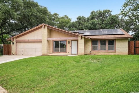 Property photo of 11935 Briarpath St, San Antonio, TX 78249