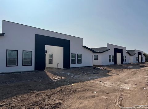 0000 West Pike Weslaco TX 78596