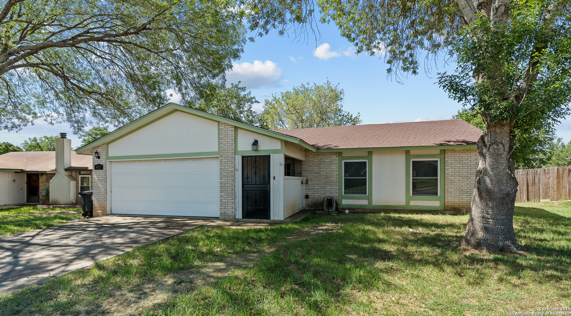 9616 Sugarloaf
